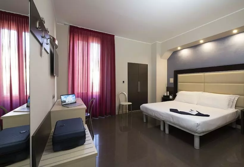 Fotos del hotel Five:  23