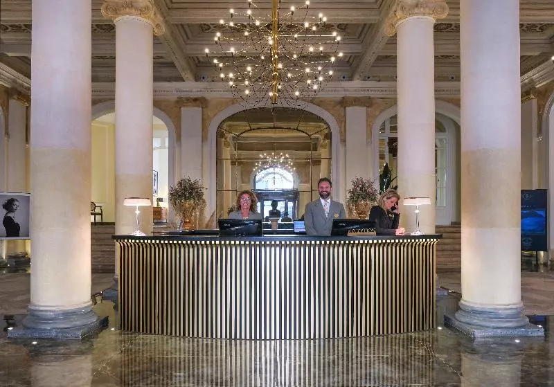 Fotos del hotel Grand Hotel Et Des Palmes:  2