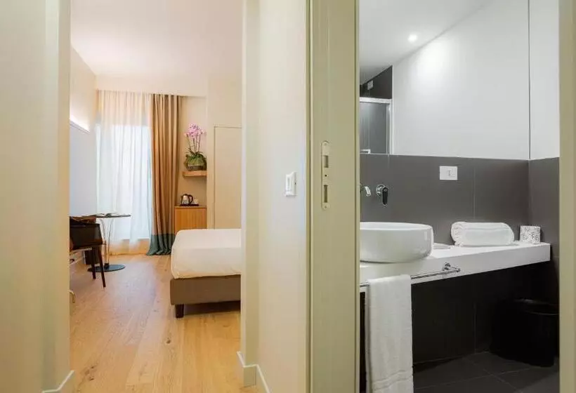 Fotos del hotel Politeama:  18