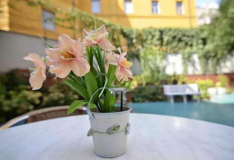 Fotos del hotel Tirreno:  10