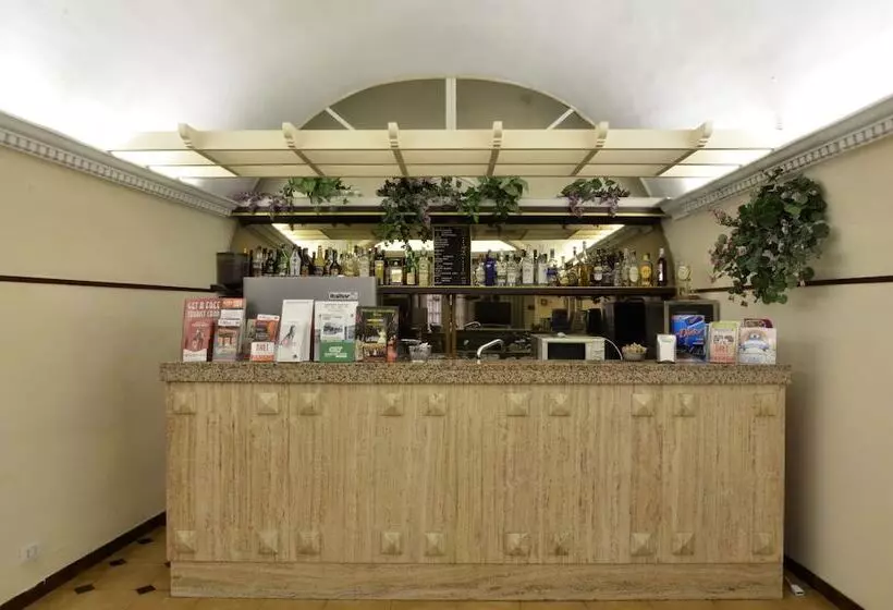 Fotos del hotel Tirreno:  4