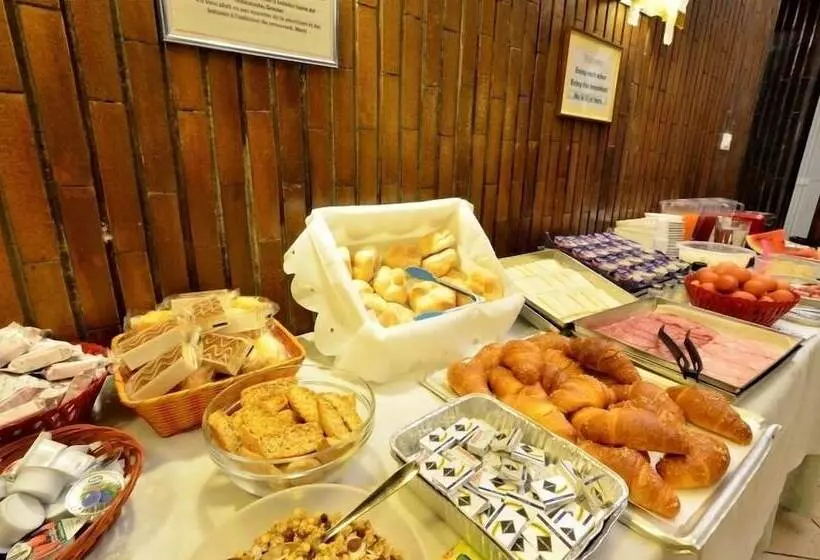 Fotos del hotel Tirreno:  25