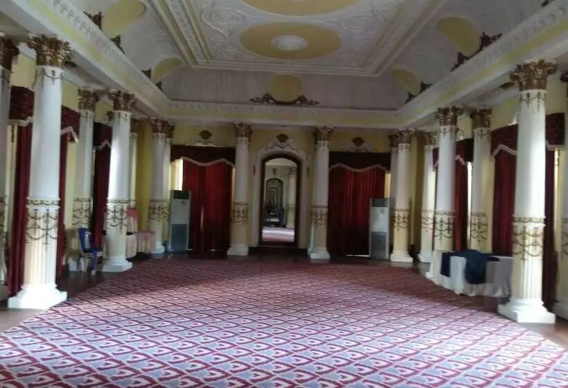 Fotos del hotel Lalitha Mahal Palace:  5