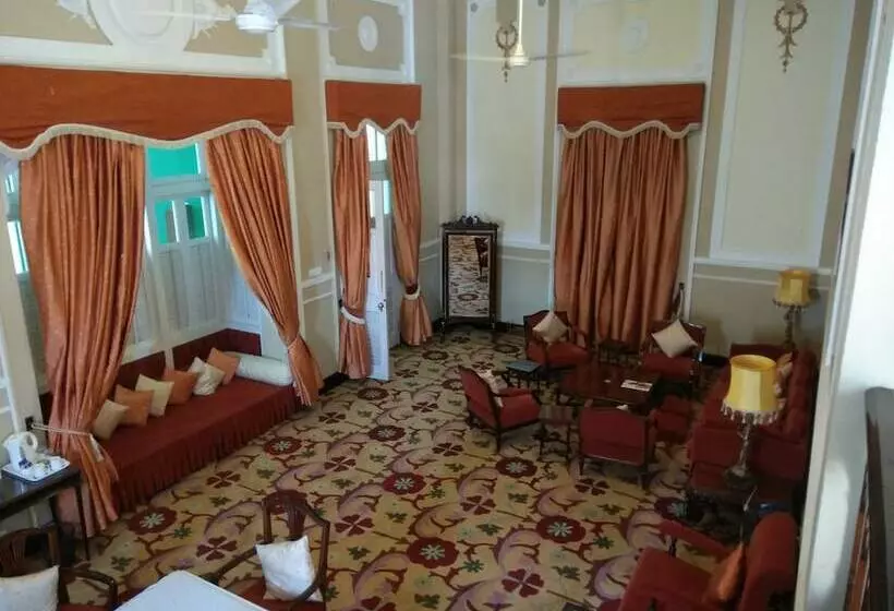 Fotos del hotel Lalitha Mahal Palace:  11