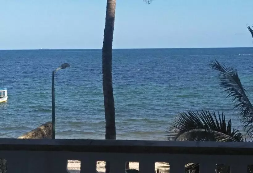 Fotos del hotel Travellers Beach:  24