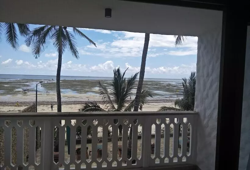 Fotos del hotel Travellers Beach:  22