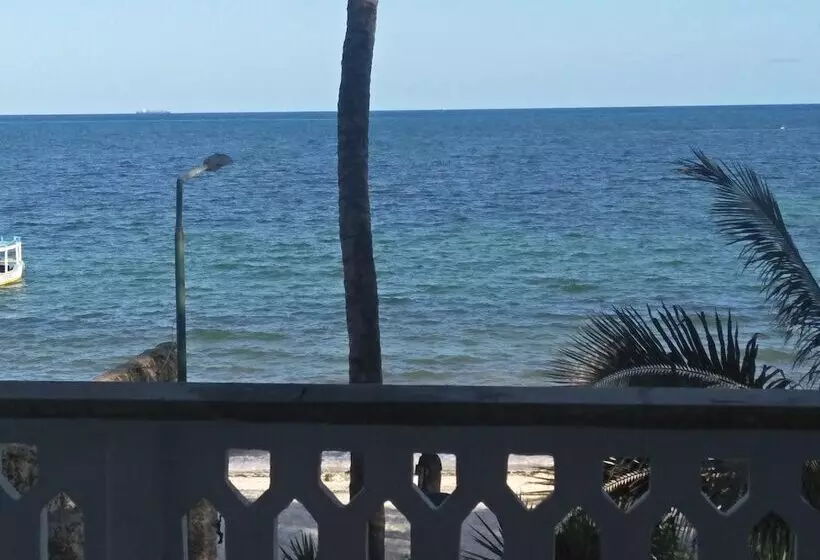 Fotos del hotel Travellers Beach:  20