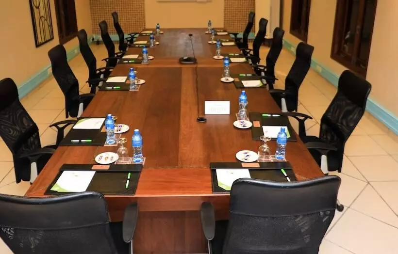 Fotos del hotel Travellers Beach:  12