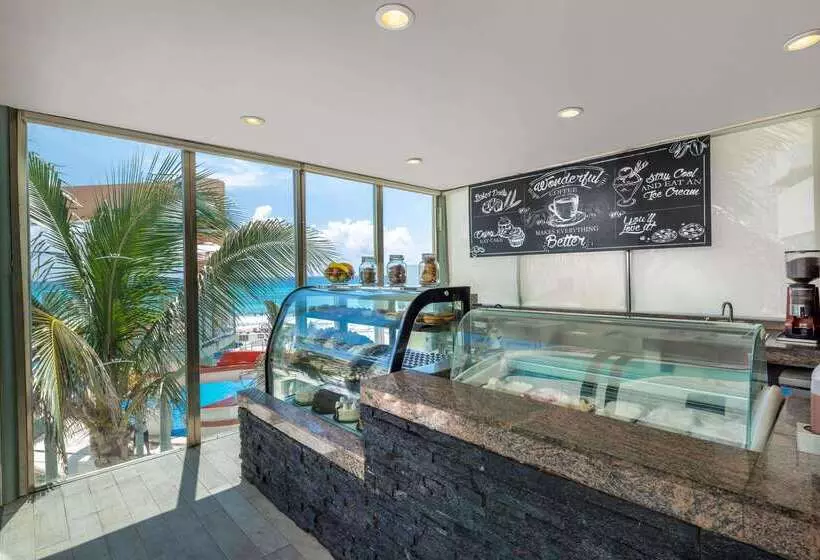 Fotos del hotel Beach Palace  All Inclusive:  6