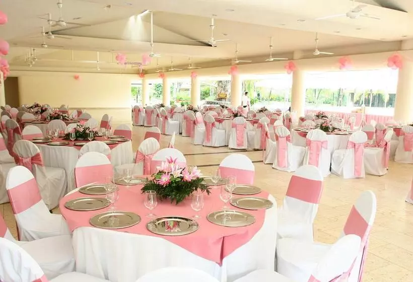 Fotos del hotel Best Western Las Mercedes Airport:  3