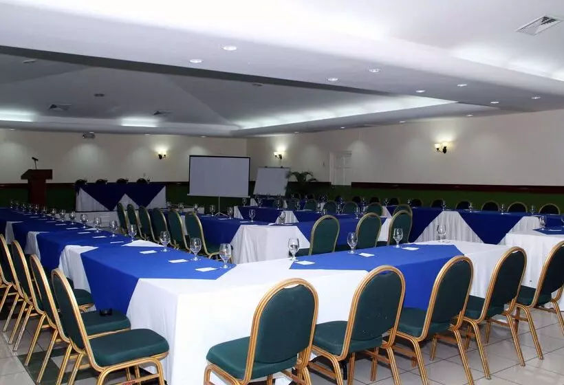 Fotos del hotel Best Western Las Mercedes Airport:  6