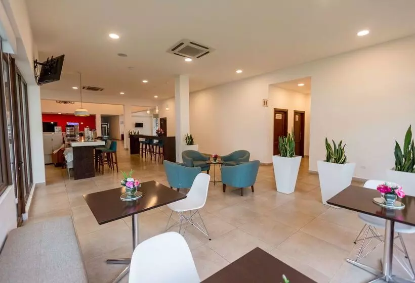 Fotos del hotel Best Western Las Mercedes Airport:  2