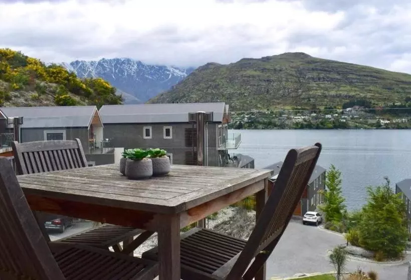 Fotos del hotel Alpine Village Apartments:  2