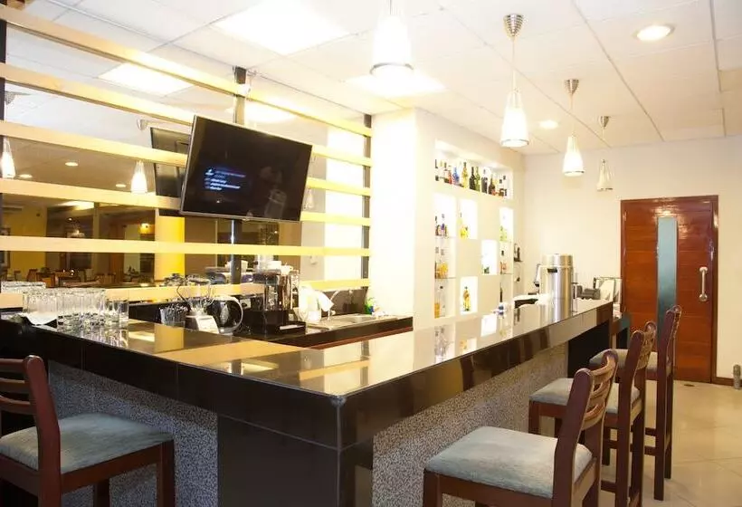 Fotos del hotel Victoria Regia:  8