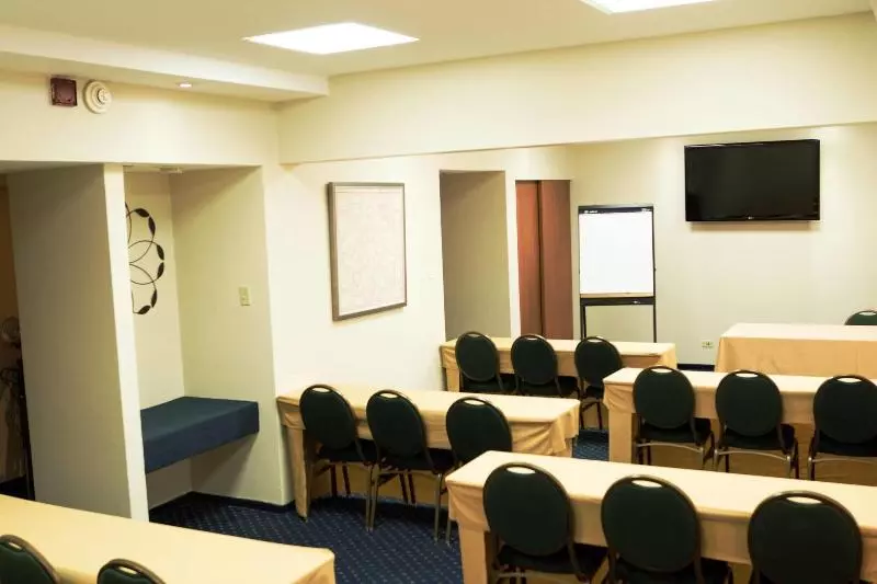 Fotos del hotel Courtyard By Marriott San Juan Miramar:  9