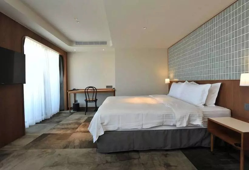 Fotos del hotel La Plaza Hotel:  2