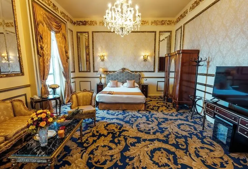 Paradise Inn Le Metropole