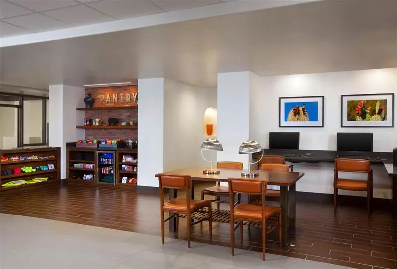 Fotos del hotel Four Points By Sheraton Phoenix South Mountain:  11