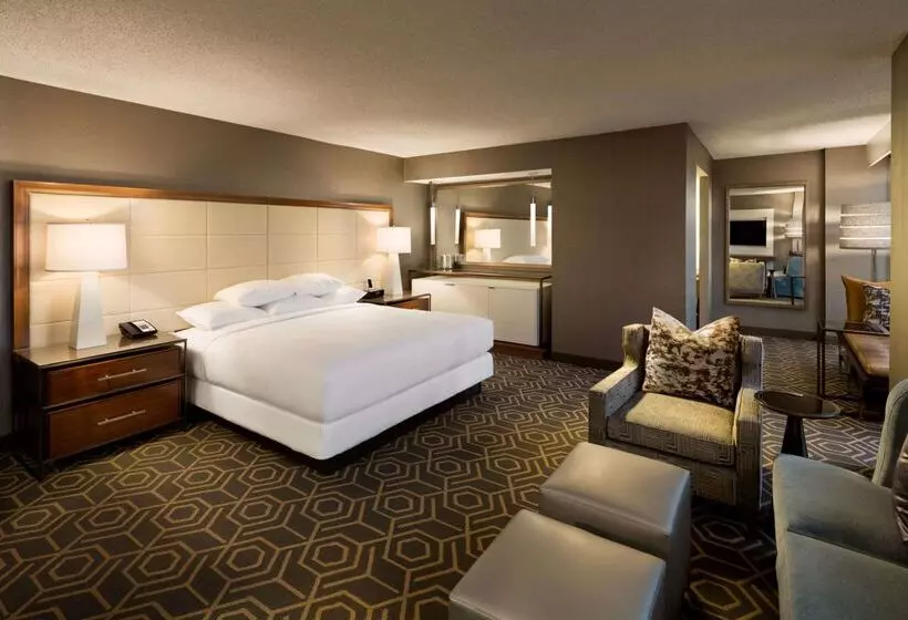 Doubletree By Hilton Hotel Dallas Campbell Centre