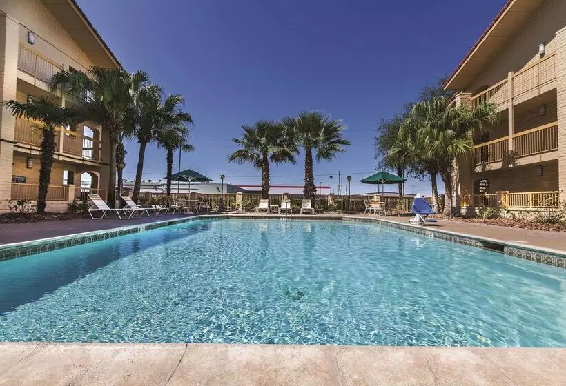 Fotos del hotel Travelodge By Wyndham Houston Cyfair:  9