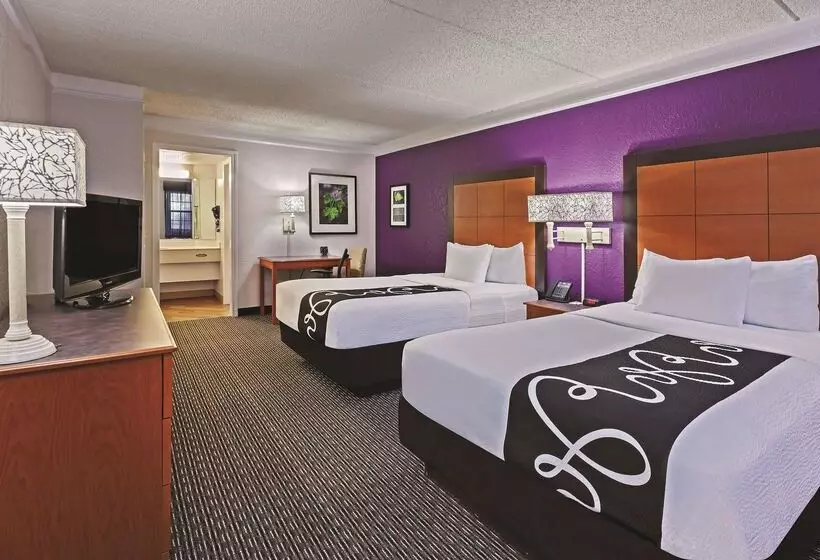 Fotos del hotel Travelodge By Wyndham Houston Cyfair:  18