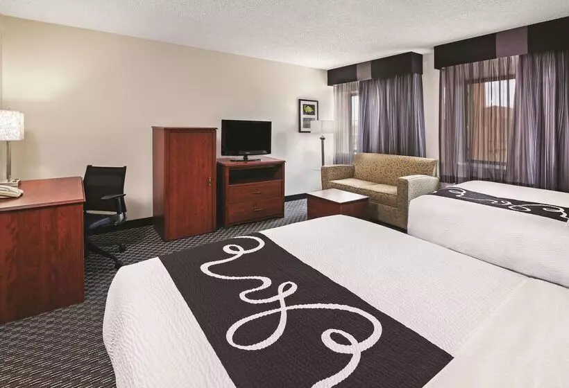Fotos del hotel Travelodge By Wyndham Houston Cyfair:  21