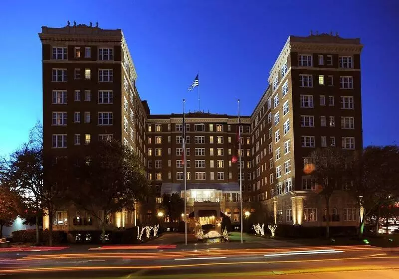 Fotos del hotel Warwick Melrose:  1