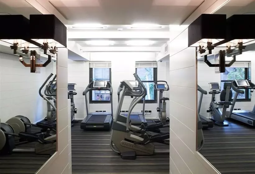 The Carlyle, A Rosewood