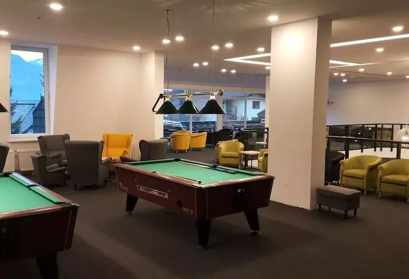 Fotos del hotel Alpina:  9