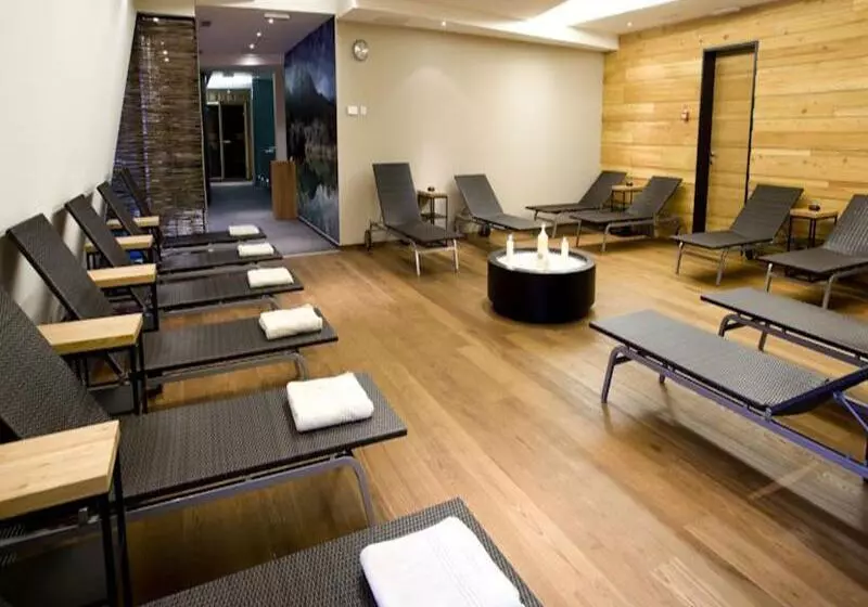 Fotos del hotel Alpina:  23