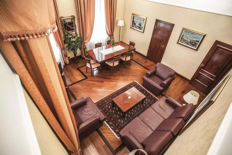 Fotos del hotel Palace:  9