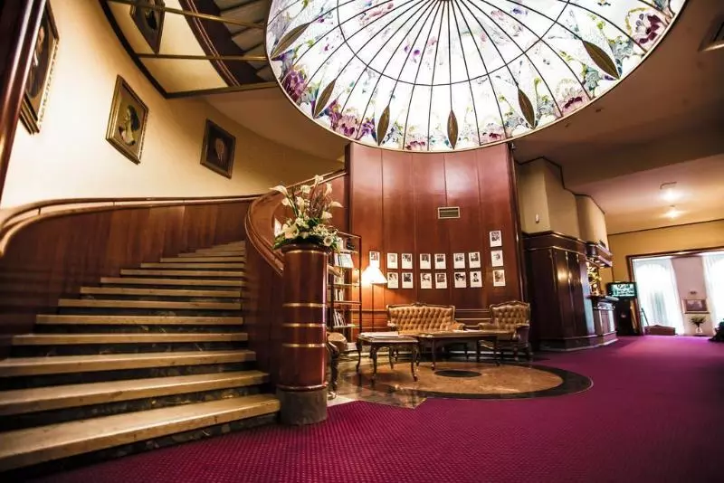 Fotos del hotel Palace:  2