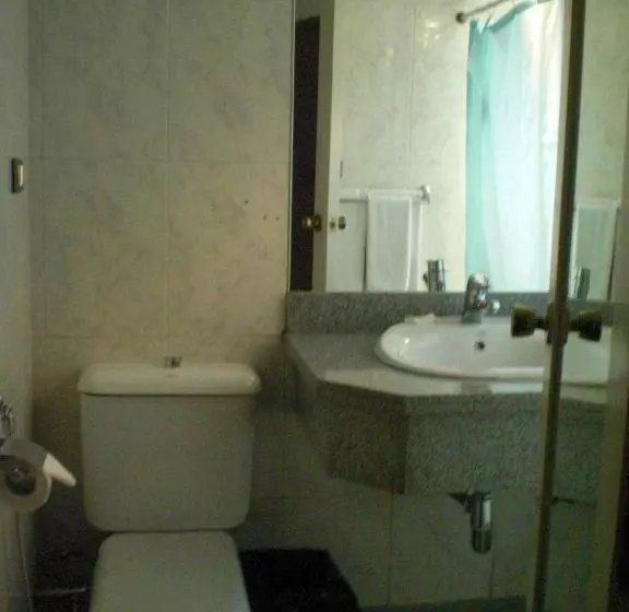 Fotos del hotel Philippe Luxor:  8