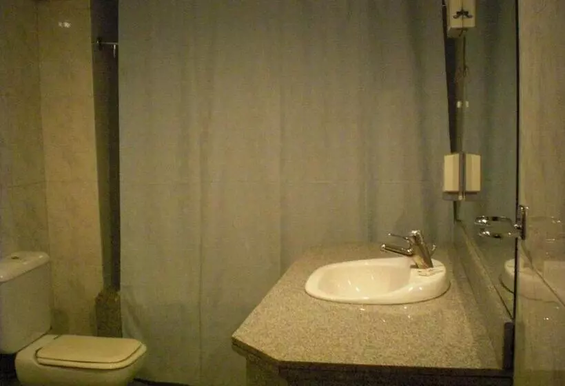 Fotos del hotel Philippe Luxor:  9