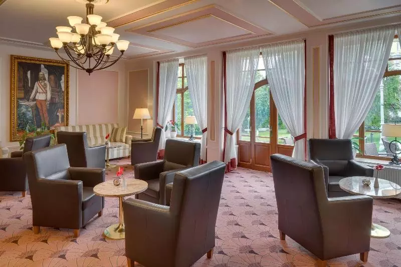 Fotos del hotel Danubius Health Spa Resort Hvezda-Skalnik:  2