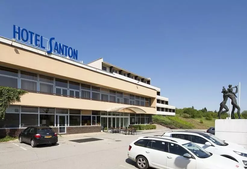 Fotos del hotel Orea Resort Santon Brno:  8