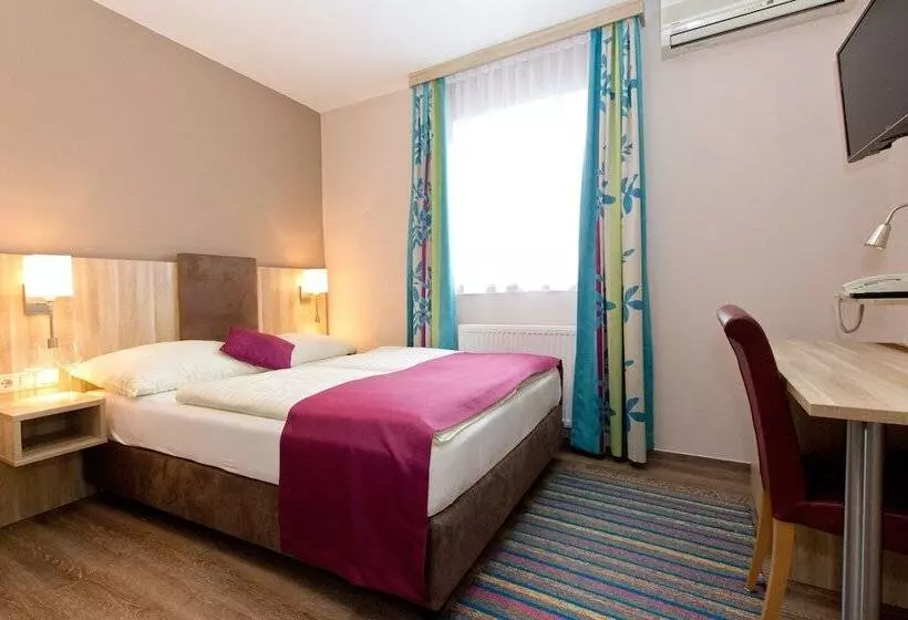 Fotos del hotel Das Junior By Max 70:  5