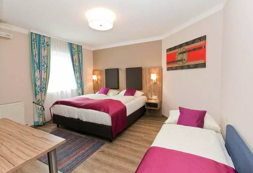 Fotos del hotel Das Junior By Max 70:  18