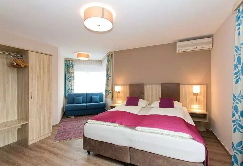 Fotos del hotel Das Junior By Max 70:  15