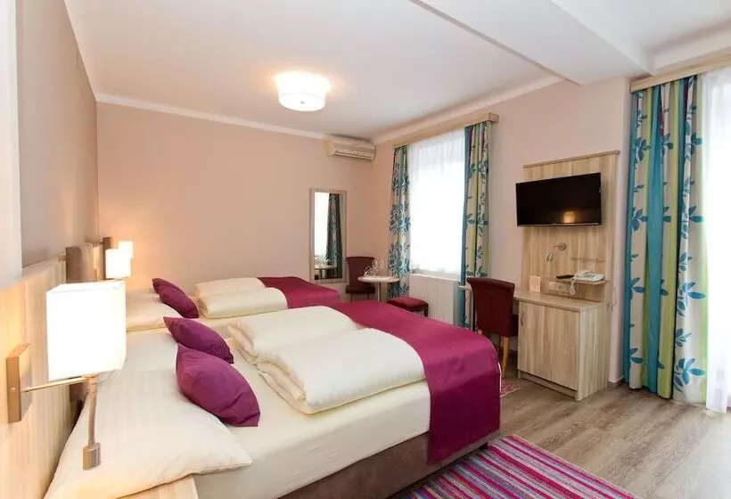 Fotos del hotel Das Junior By Max 70:  23