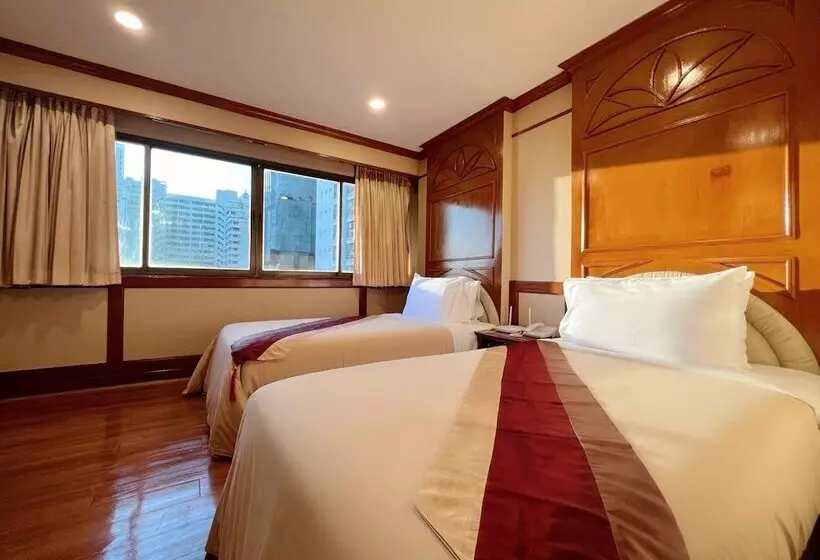 Fotos del hotel The Promenade:  13