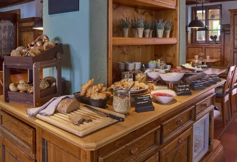 Fotos del hotel Classik  Martinshof:  8