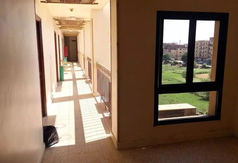 Fotos del hotel Gaddis Hotel, Suites And Apartments:  8