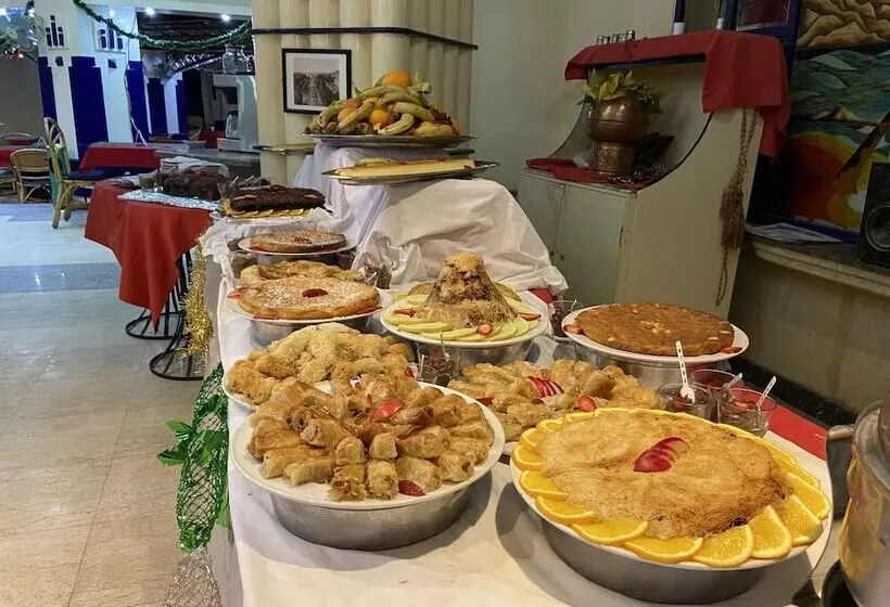 Fotos del hotel Gaddis Hotel, Suites And Apartments:  15