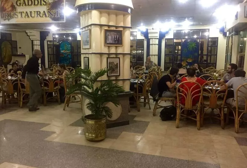 Fotos del hotel Gaddis Hotel, Suites And Apartments:  5