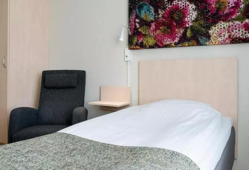 Fotos del hotel L Björken:  15