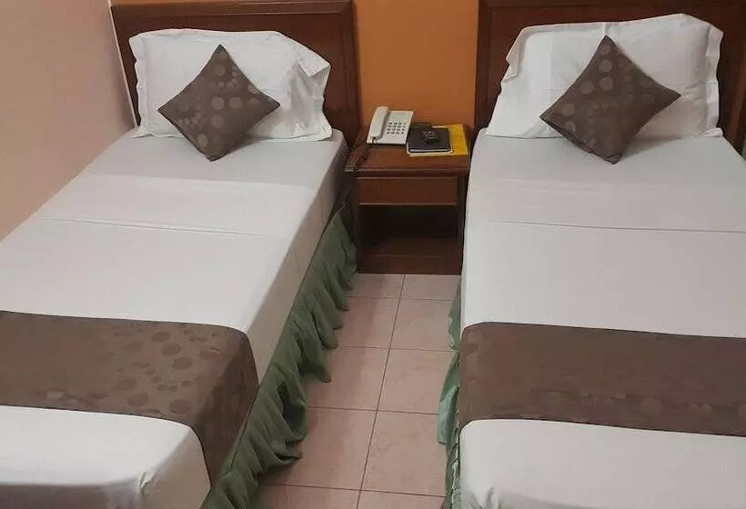 Skai Lodge