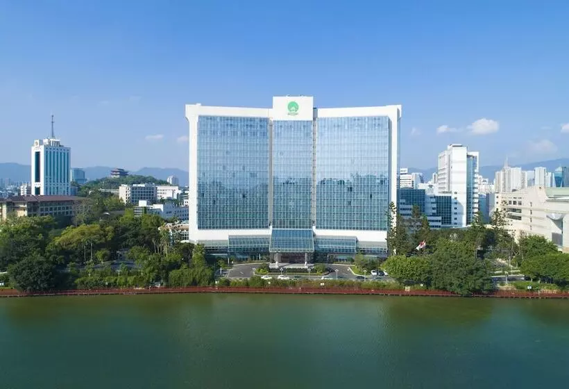 Lakeside  Fuzhou