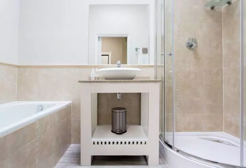 Fotos del hotel Summerwood Guest House:  13