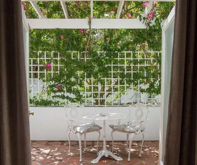 Fotos del hotel Summerwood Guest House:  3